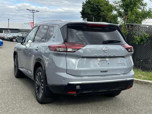 2024 Nissan Rogue Platinum
