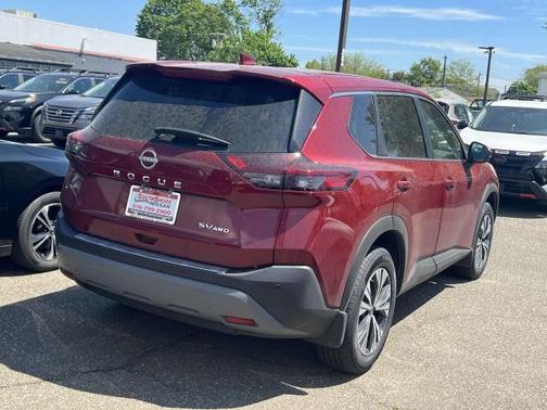 2022 Nissan Rogue SV