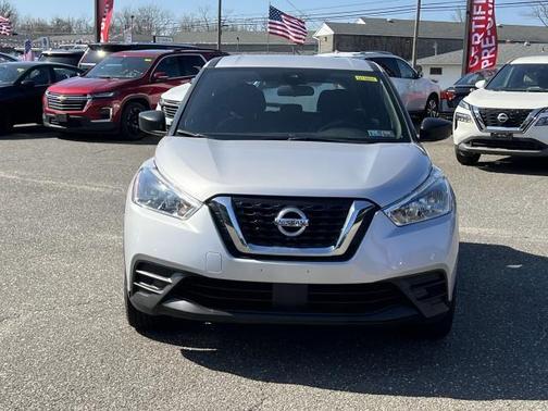 2020 Nissan Kicks S