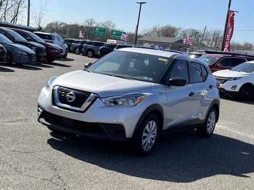 2020 Nissan Kicks S