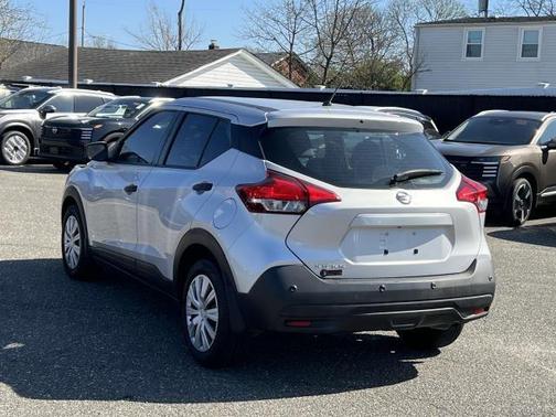 2020 Nissan Kicks S