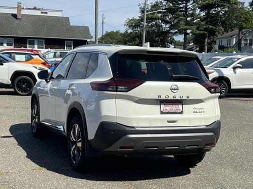 2022 Nissan Rogue SL