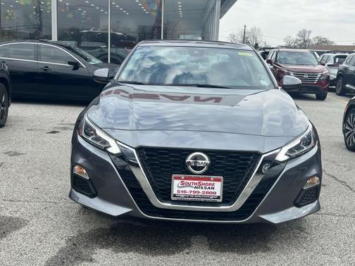 2022 Nissan Altima 2.5 SV