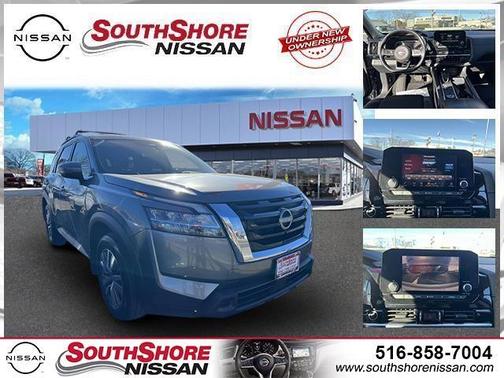 2022 Nissan Pathfinder SV