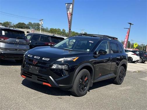 2025 Nissan Rogue Rock Creek