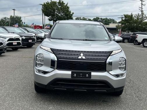 2022 Mitsubishi Outlander Black Edition