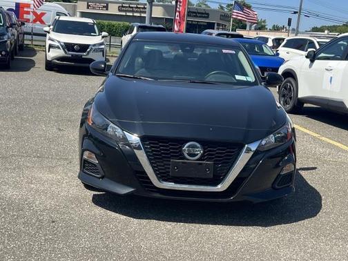 2022 Nissan Altima 2.5 S