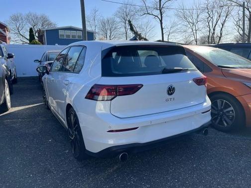 2024 Volkswagen Golf GTI 2.0T Autobahn
