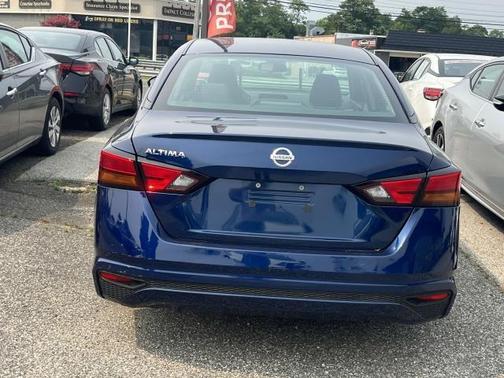 2022 Nissan Altima 2.5 S