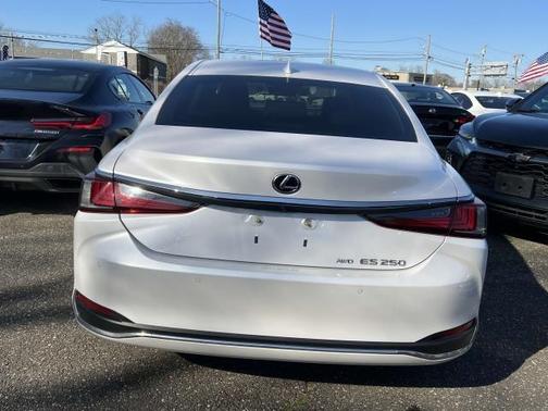 2021 Lexus ES 250 250