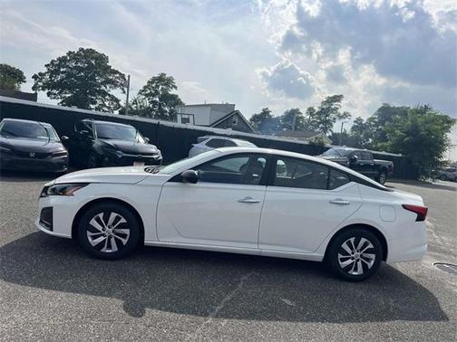 2025 Nissan Altima S