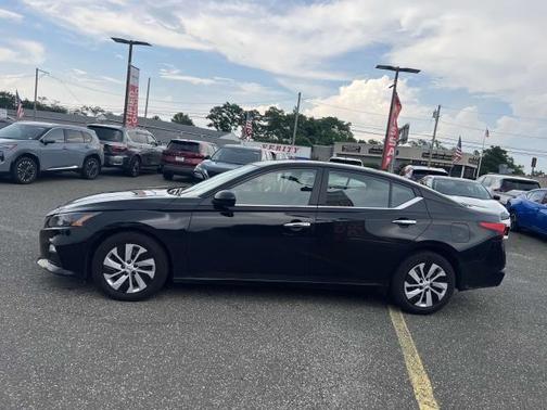 2022 Nissan Altima 2.5 S
