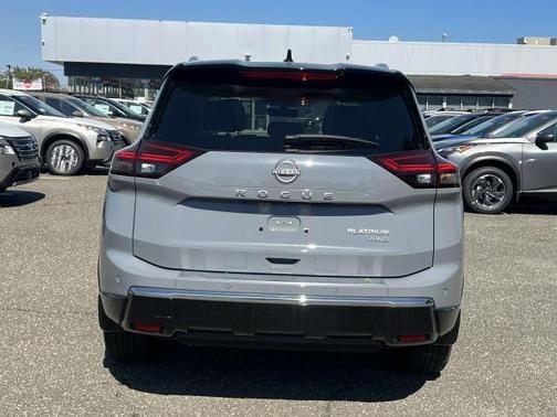 2024 Nissan Rogue Platinum