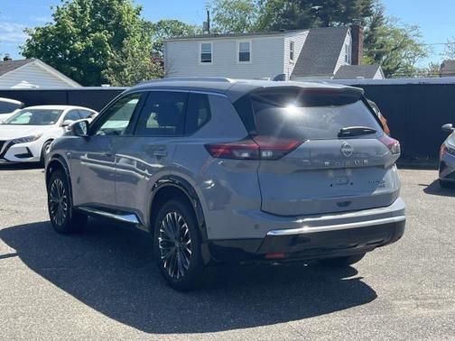 2024 Nissan Rogue Platinum