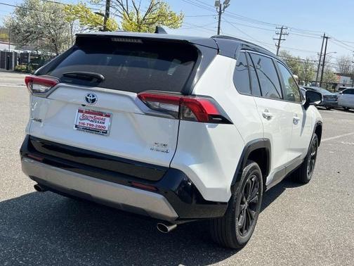 2022 Toyota RAV4 Hybrid XSE
