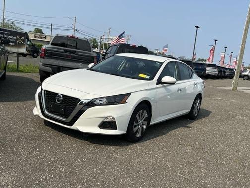 2022 Nissan Altima 2.5 S