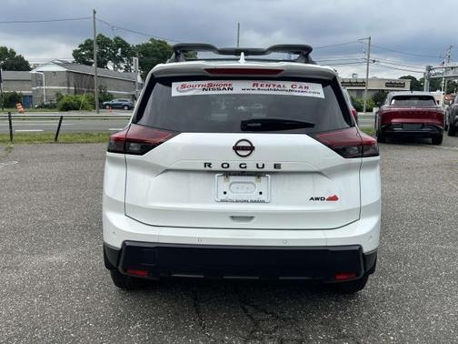 2025 Nissan Rogue Rock Creek