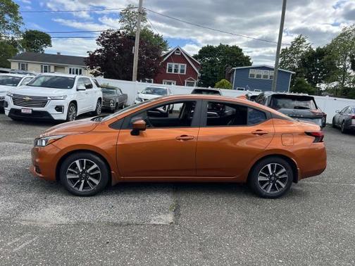 2022 Nissan Versa 1.6 SV