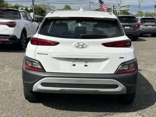 2022 Hyundai KONA SE