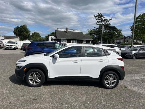 2022 Hyundai KONA SE