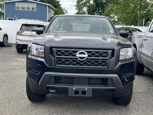 2024 Nissan Frontier S