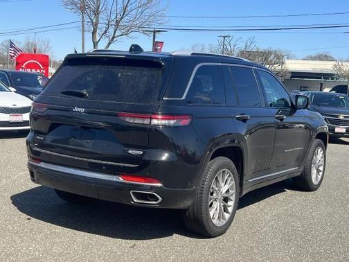 2024 Jeep Grand Cherokee Summit