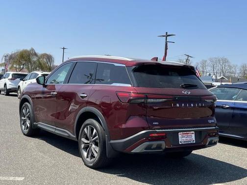 2022 INFINITI QX60 Luxe