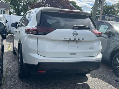 2024 Nissan Rogue S