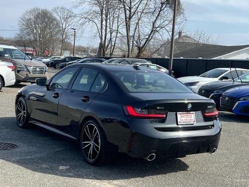 2024 BMW 330 i xDrive