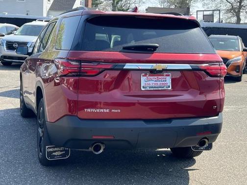 2022 Chevrolet Traverse LT Leather