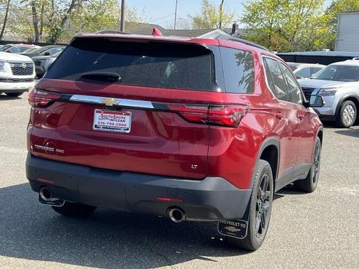 2022 Chevrolet Traverse LT Leather