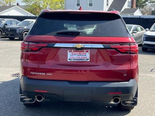 2022 Chevrolet Traverse LT Leather