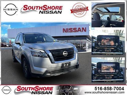 2022 Nissan Pathfinder SV