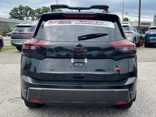 2025 Nissan Rogue Rock Creek