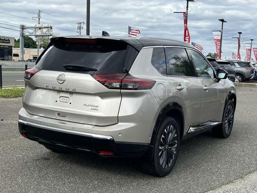 2024 Nissan Rogue Platinum