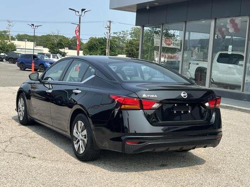 2022 Nissan Altima 2.5 S