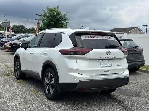 2024 Nissan Rogue SL