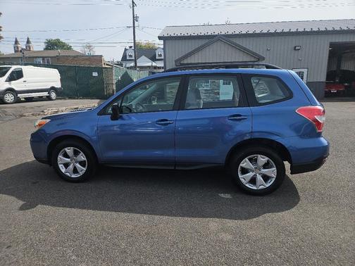 2015 Subaru Forester 2.5i