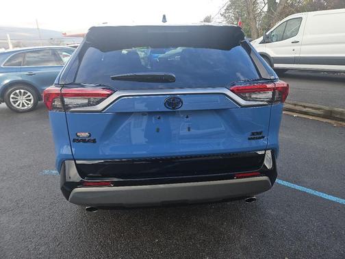 2024 Toyota RAV4 Hybrid SE