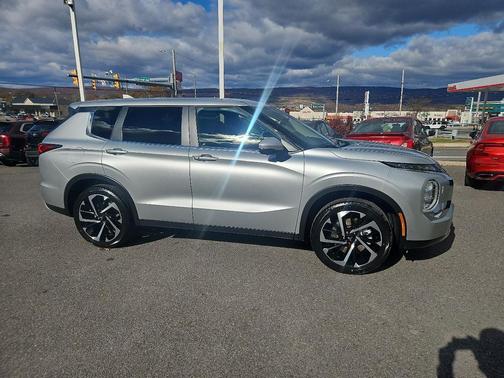 2024 Mitsubishi Outlander SE S-AWC