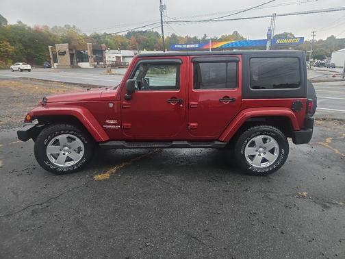 2012 Jeep Wrangler Unlimited Sahara