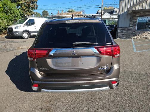 2018 Mitsubishi Outlander PHEV GT