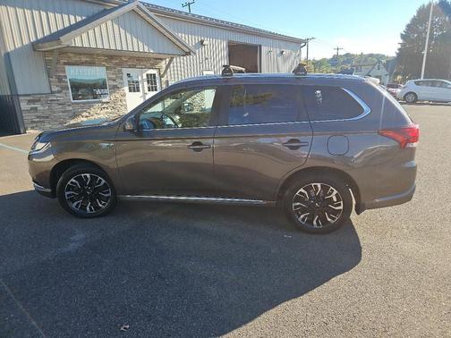 2018 Mitsubishi Outlander PHEV GT