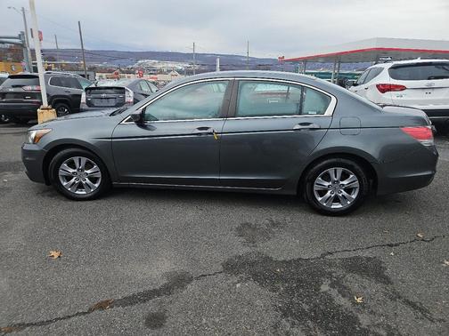 2012 Honda Accord 4dr I4 Auto LX Premium