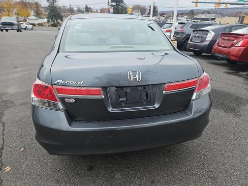 2012 Honda Accord 4dr I4 Auto LX Premium