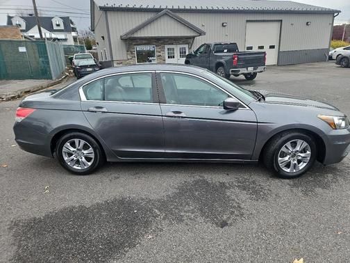 2012 Honda Accord 4dr I4 Auto LX Premium