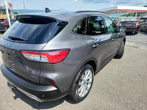 2021 Ford Escape Titanium
