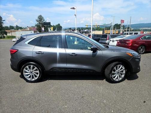 2021 Ford Escape Titanium