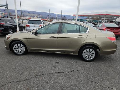 2009 Honda Accord 4dr I4 Auto LX