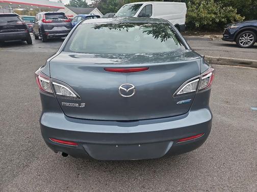 2013 Mazda Mazda3 i Sport